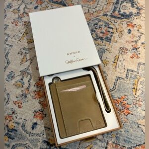 Nwt ANDAR denner wallet Desert Sage